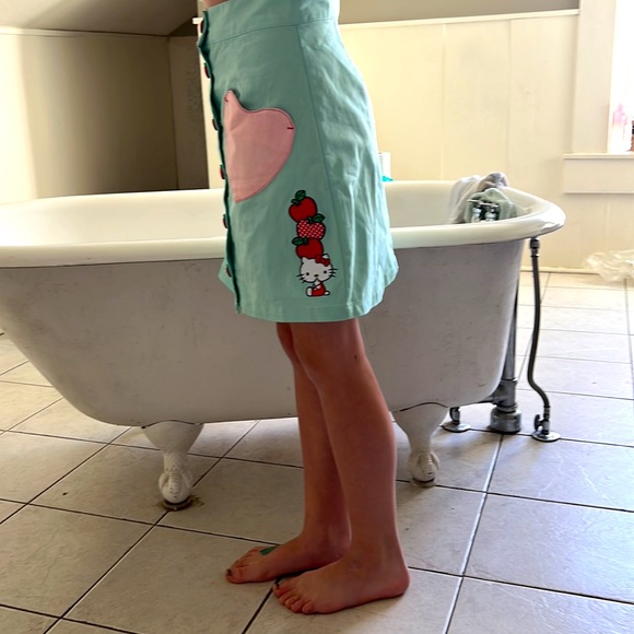 NWOT Sanrio skirt - Picture 4 of 4
